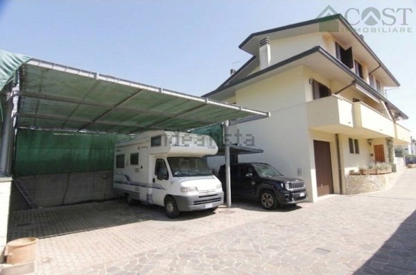 casa indipendente in vendita a Costabissara in zona Motta