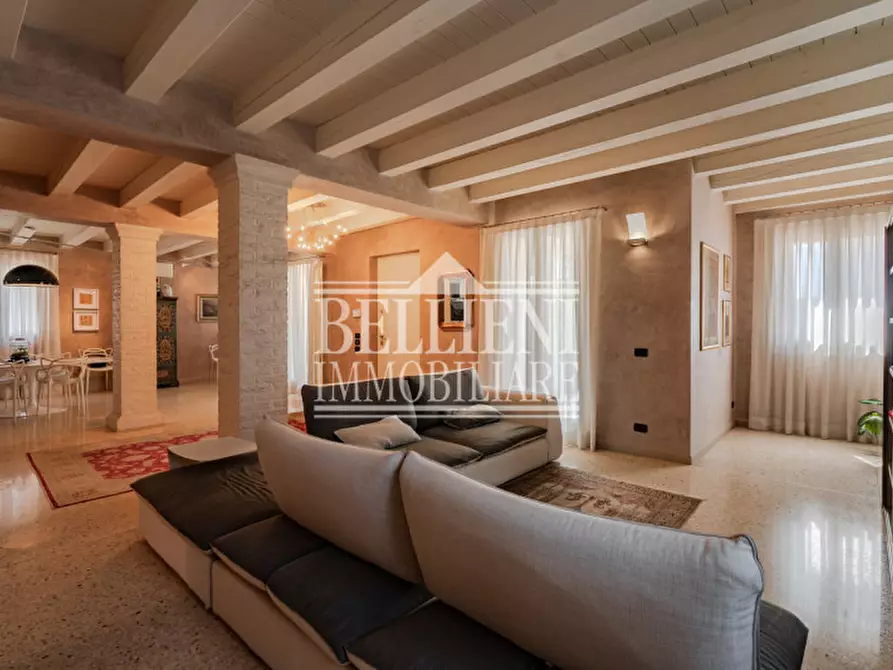 casa indipendente in vendita a Costabissara