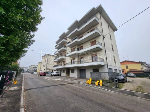 appartamento in vendita a Creazzo in zona Olmo