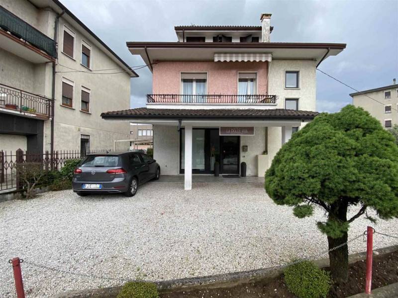negozio in vendita a Creazzo