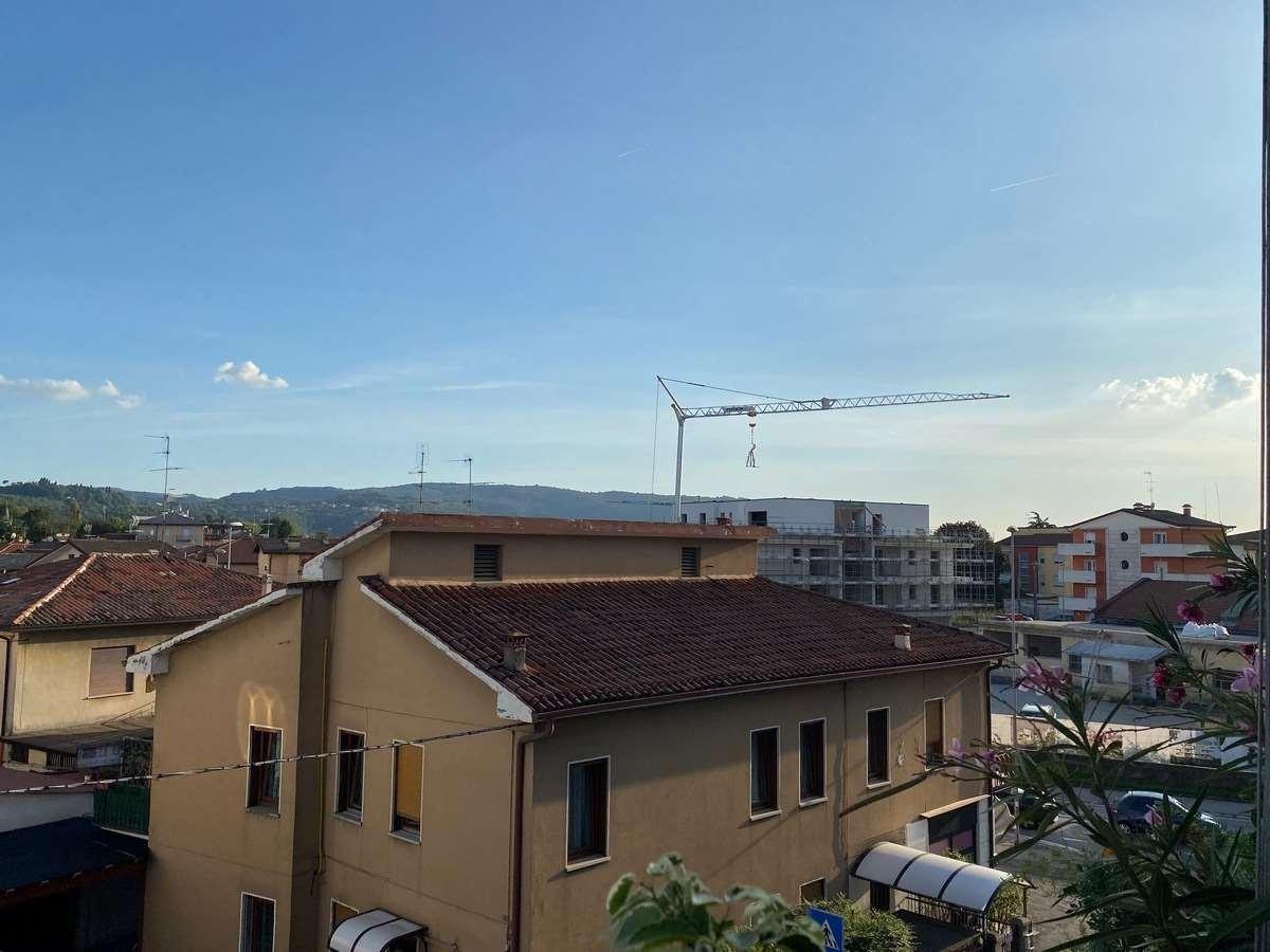 appartamento in vendita a Creazzo in zona Olmo