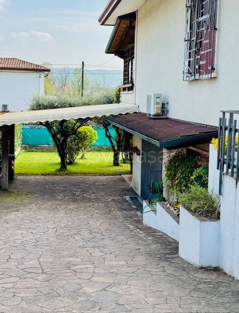 casa indipendente in vendita a Creazzo