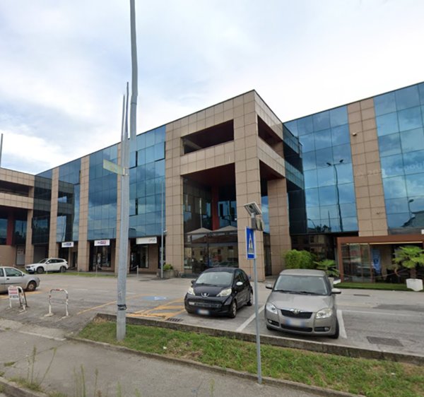 ufficio in vendita a Creazzo