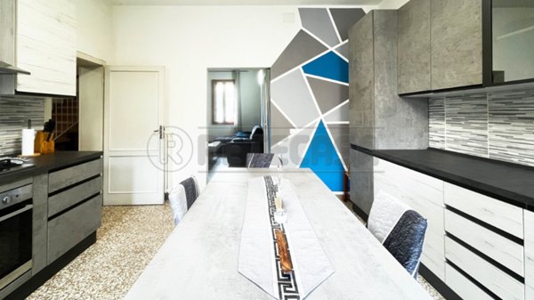 casa semindipendente in vendita a Creazzo in zona Olmo