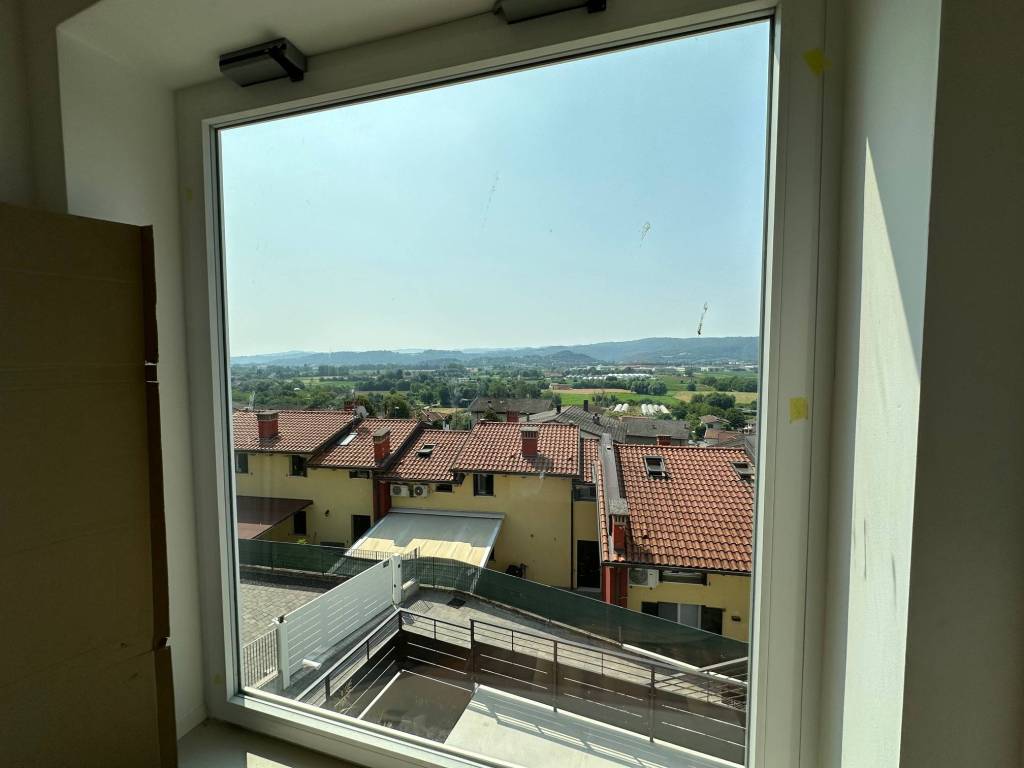 casa indipendente in vendita a Creazzo