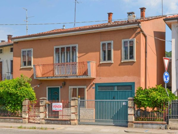 casa indipendente in vendita a Creazzo