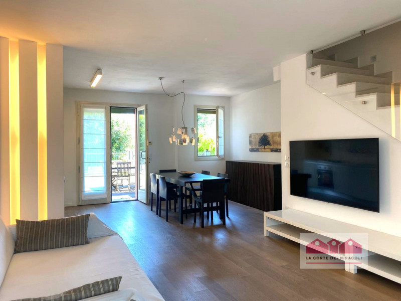 casa indipendente in vendita a Creazzo
