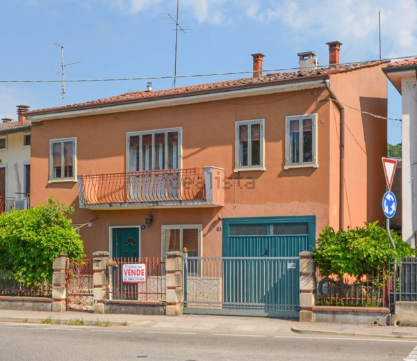 casa indipendente in vendita a Creazzo