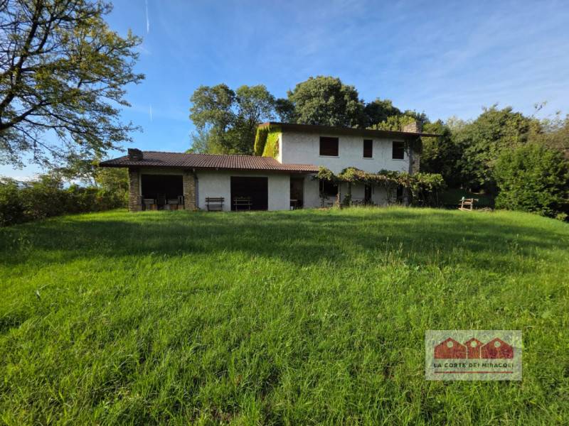 casa indipendente in vendita a Creazzo