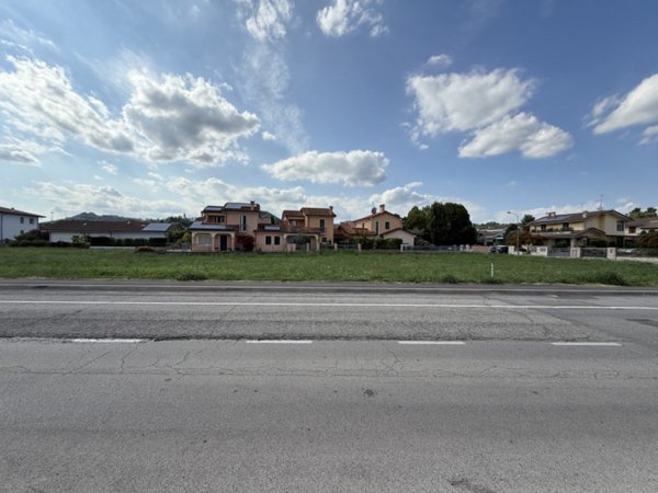 villa in vendita a Creazzo