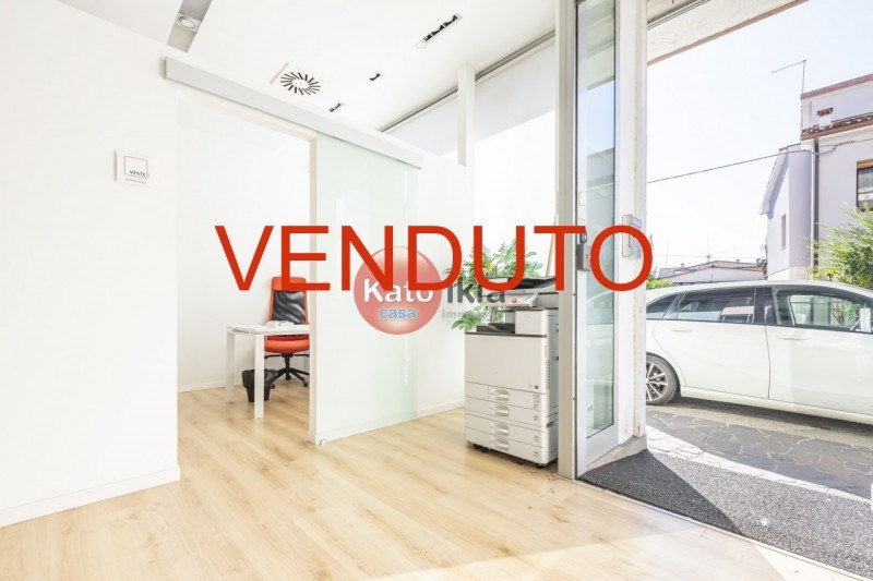 ufficio in vendita a Creazzo