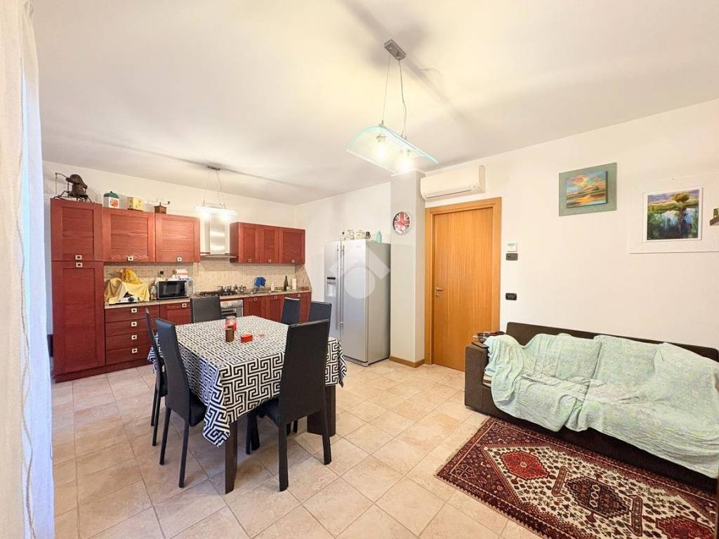 appartamento in vendita a Creazzo in zona Olmo