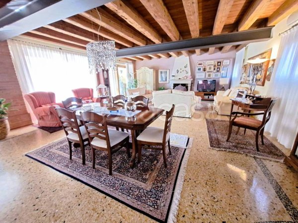 casa indipendente in vendita a Creazzo