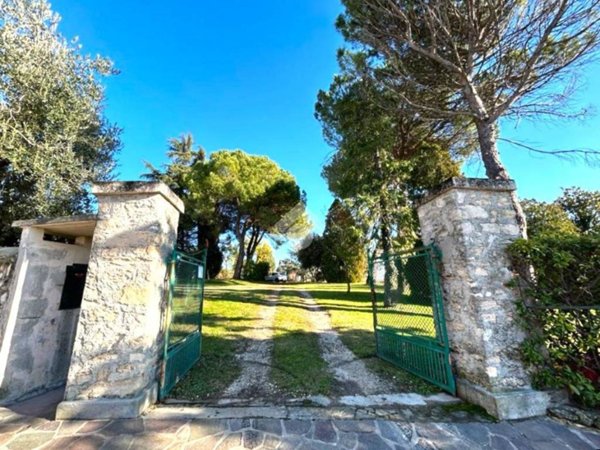 casa indipendente in vendita a Creazzo