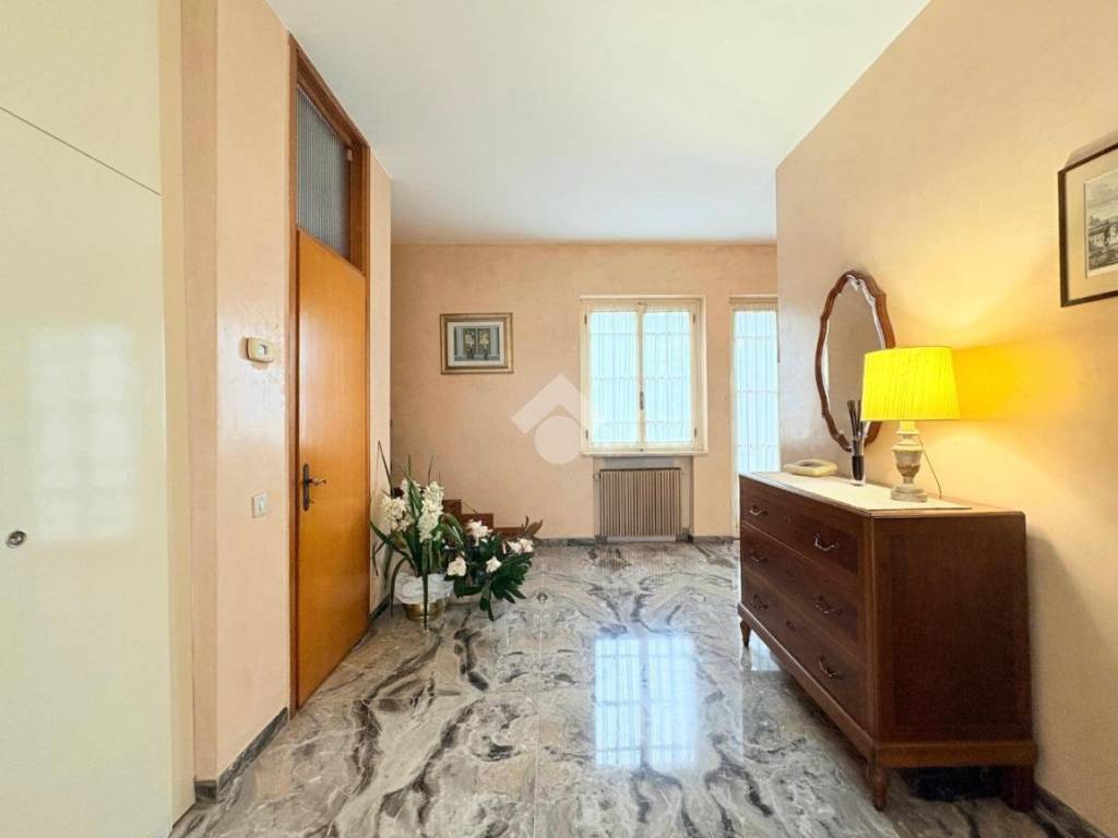 casa indipendente in vendita a Creazzo