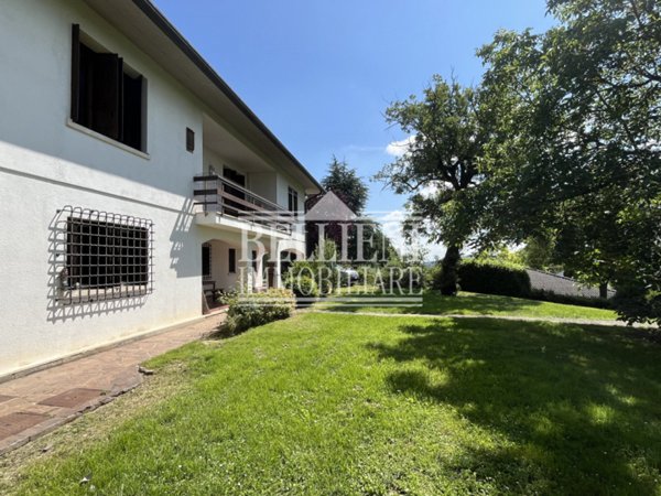 casa indipendente in vendita a Creazzo