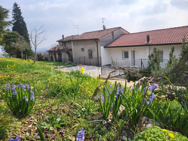 casa indipendente in vendita a Creazzo