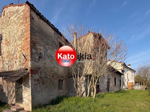 casa indipendente in vendita a Creazzo