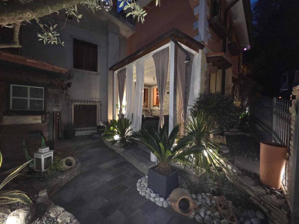 casa indipendente in vendita a Creazzo