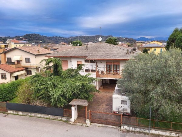 casa indipendente in vendita a Creazzo