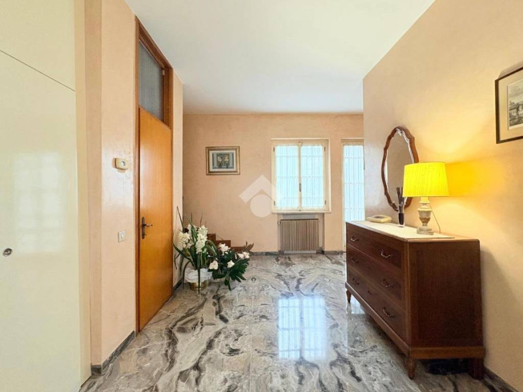 casa indipendente in vendita a Creazzo