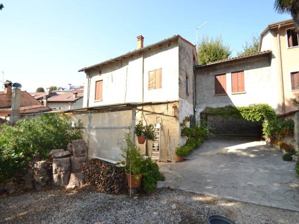 casa indipendente in vendita a Creazzo in zona Olmo