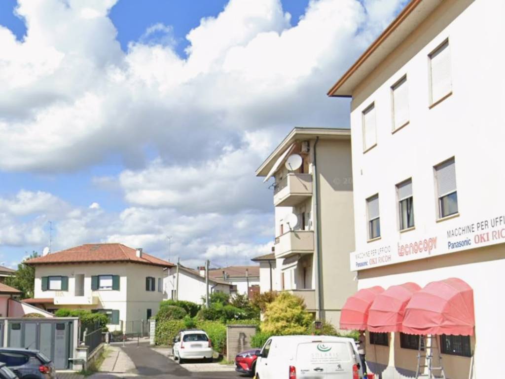 appartamento in vendita a Creazzo in zona Olmo