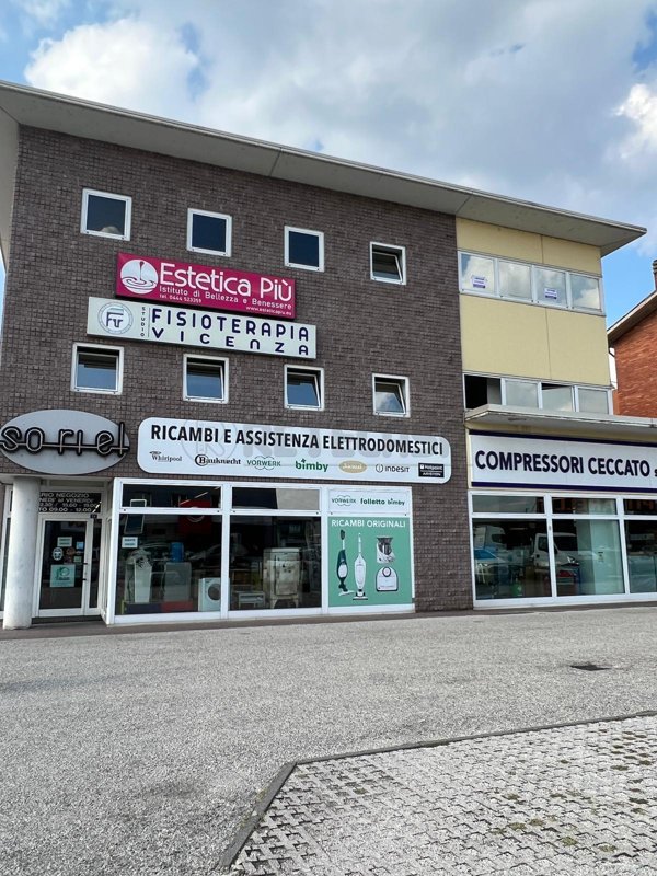 ufficio in vendita a Creazzo