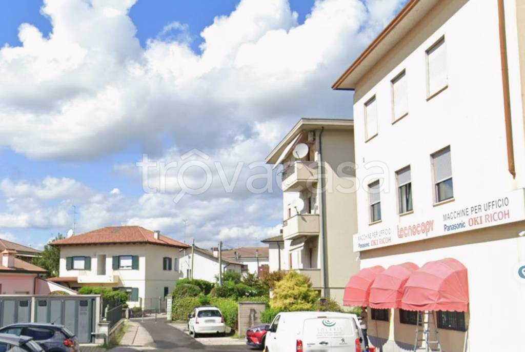 appartamento in vendita a Creazzo in zona Olmo