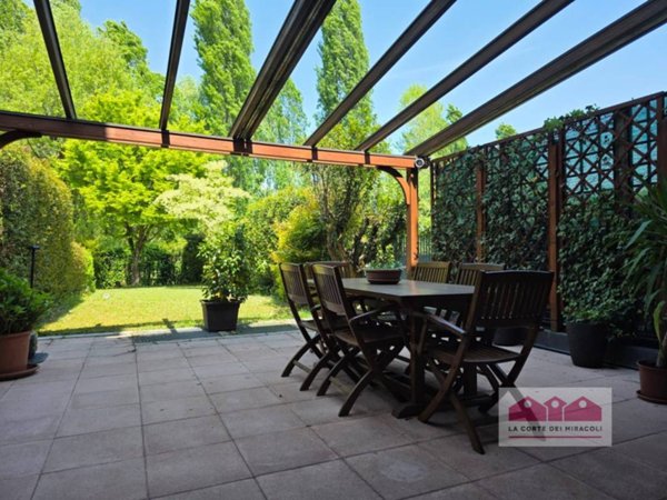 casa indipendente in vendita a Creazzo