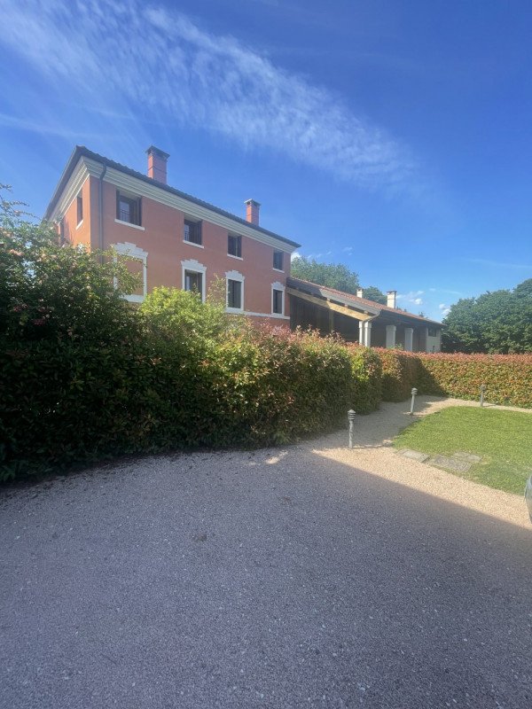 appartamento in vendita a Creazzo in zona Olmo