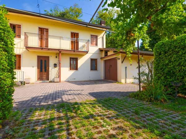 casa indipendente in vendita a Creazzo in zona Olmo