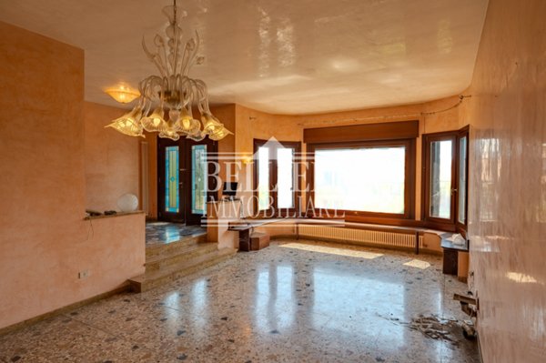 casa indipendente in vendita a Creazzo