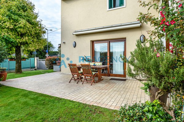 casa indipendente in vendita a Creazzo in zona Olmo