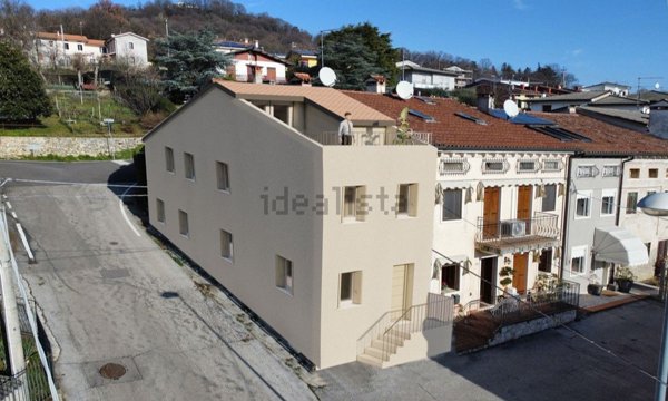 casa indipendente in vendita a Creazzo in zona Olmo