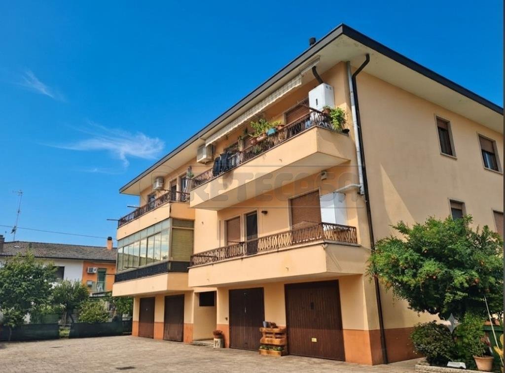 appartamento in vendita a Creazzo in zona Olmo