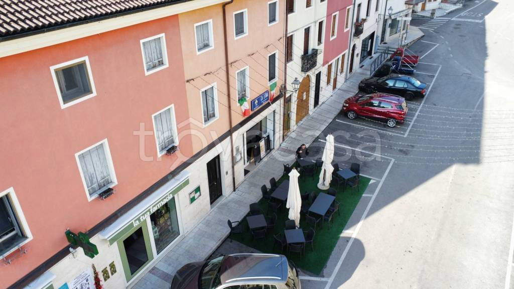 negozio in vendita a Crespadoro