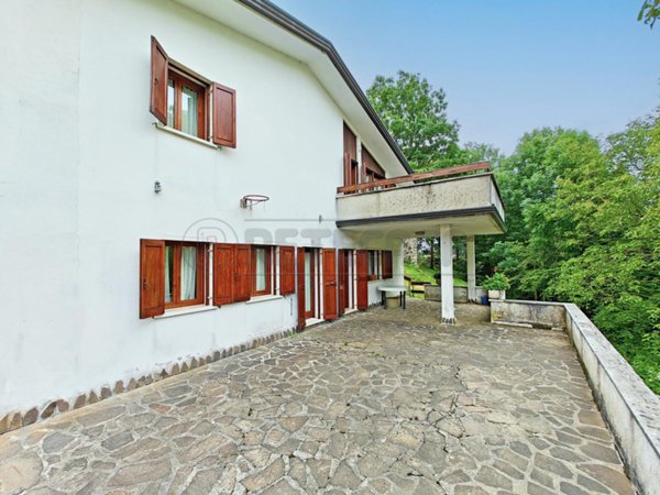 casa indipendente in vendita a Crespadoro in zona Marana