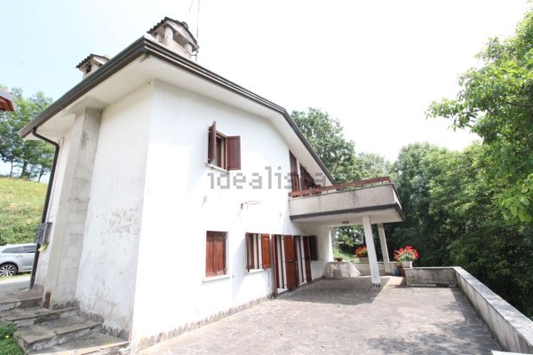 casa indipendente in vendita a Crespadoro in zona Marana