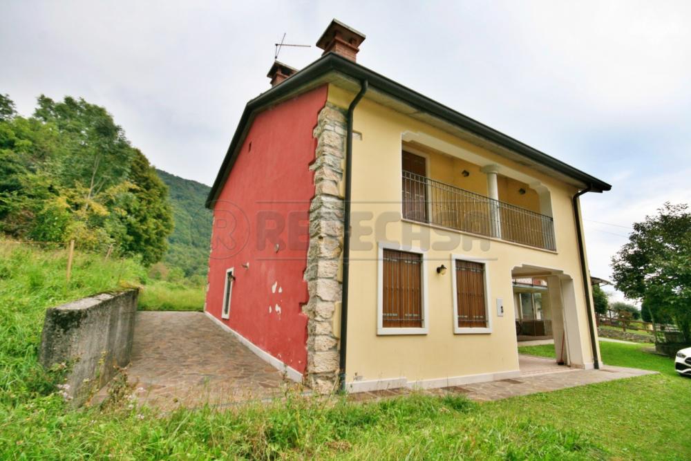 casa indipendente in vendita a Crespadoro in zona Marana