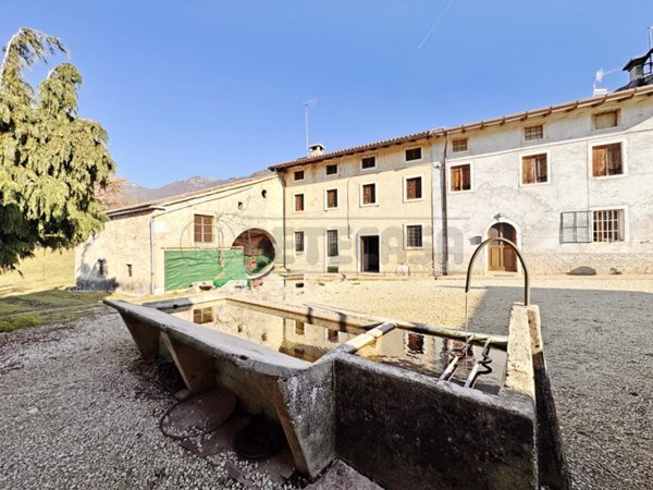 casa indipendente in vendita a Crespadoro in zona Marana