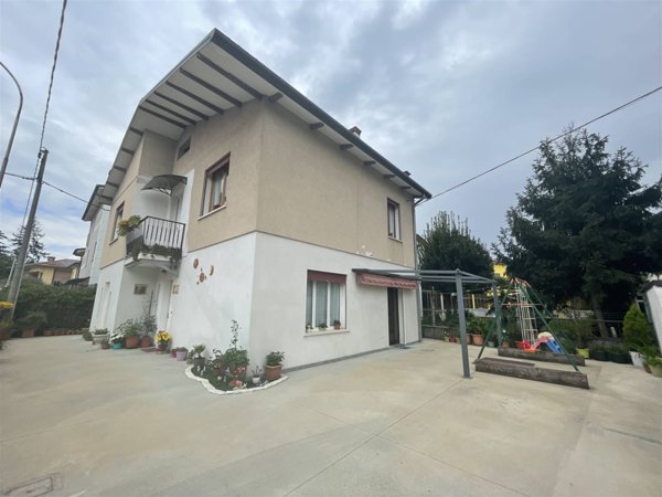 casa indipendente in vendita a Dueville in zona Povolaro