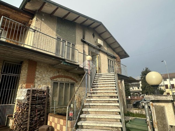 appartamento in vendita a Dueville in zona Passo di Riva