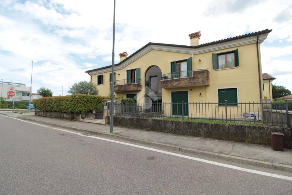 appartamento in vendita a Dueville