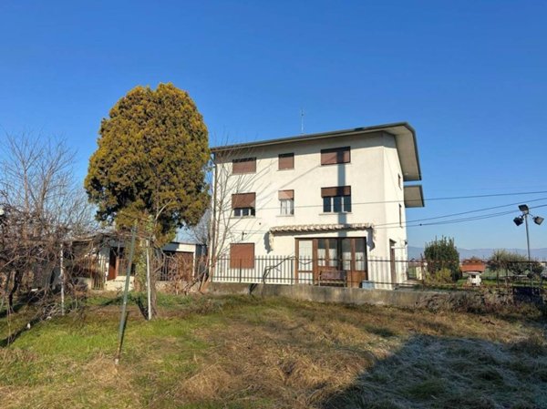 casa indipendente in vendita a Dueville in zona Povolaro