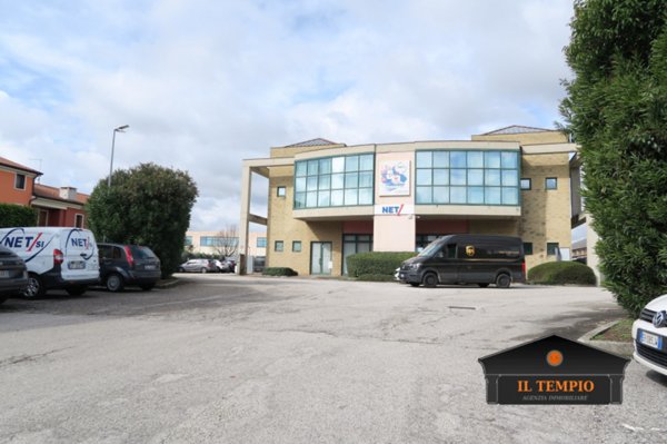 ufficio in vendita a Dueville in zona Passo di Riva