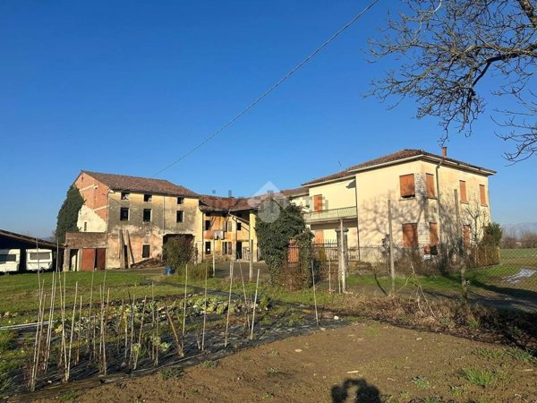casale in vendita a Dueville