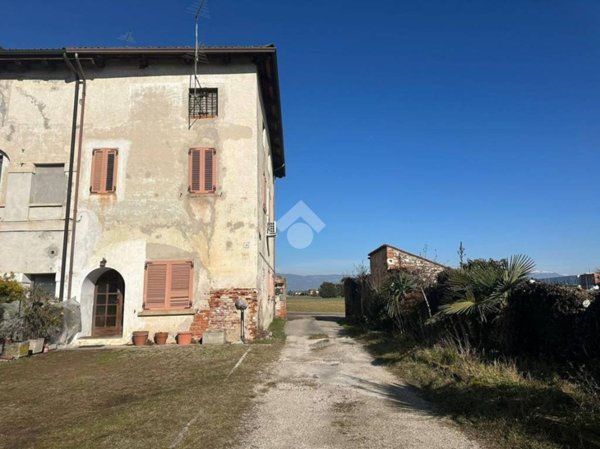 casa semindipendente in vendita a Dueville