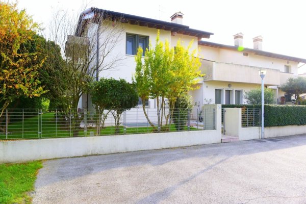casa indipendente in vendita a Dueville