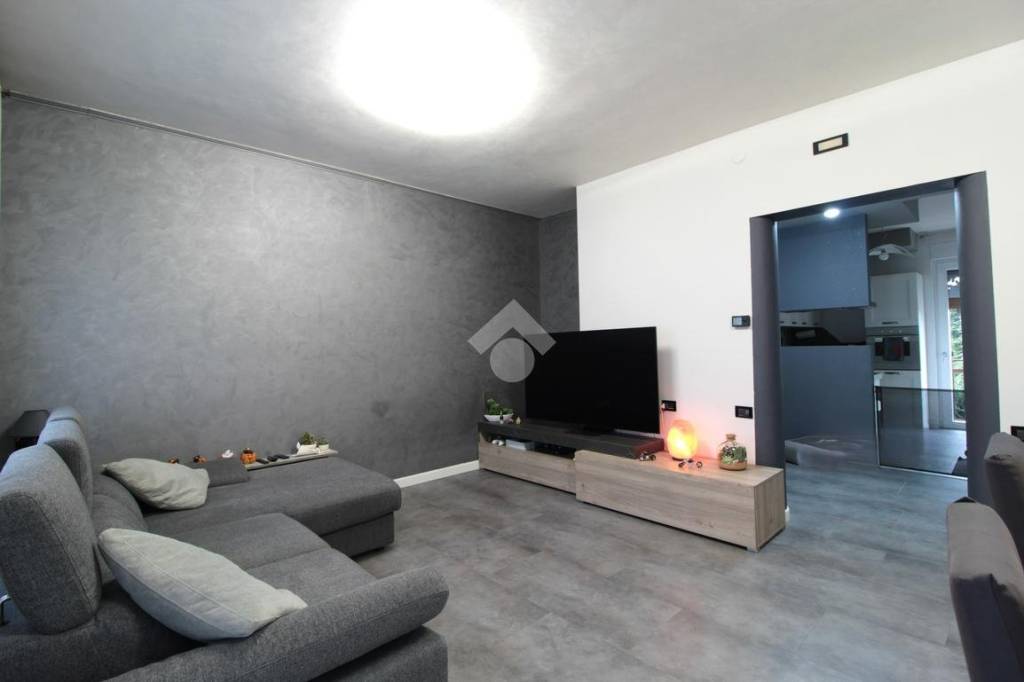 appartamento in vendita a Dueville in zona Povolaro